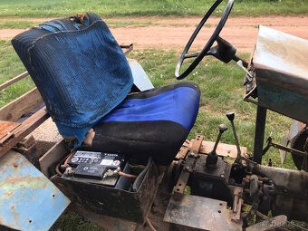 Vesnický traktor - 11