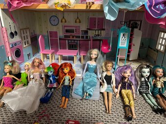 Domeček pro panenky - 11