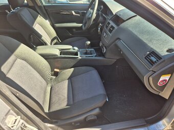 Mercedes Benz W204,C220CDi,125KW,MANUÁL,BEZ KOROZE,R.V.2011 - 11