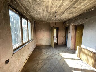 PRODEJ RODINNÉHO DOMU ŠUMICE - 11