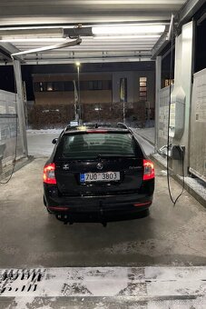 Škoda octavia 2 2.0tdi 103kw L&K - 11
