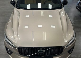 Volvo XC60 T8 AWD Ultimate+ DARK záruka 335 kw - 11