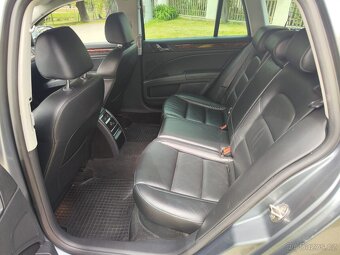 Škoda Superb 2.0 TDi 125kw DSG - 11