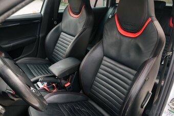 Škoda Octavia Combi 2.0 TFSI RS DSG - 11