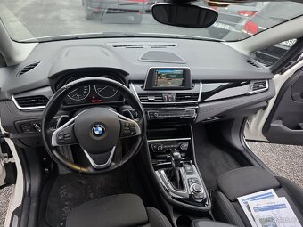 BMW Řada 2 218 D 110KW Panorama Led Navi - 11