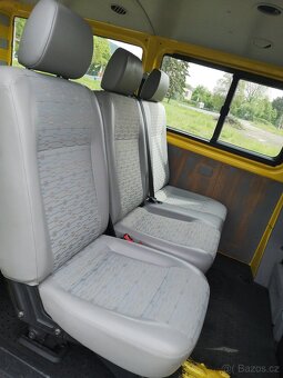 VOLKSWAGEN TRANSPORTER T5 9.MÍST 2.0TDi 75KW 2010 - 11