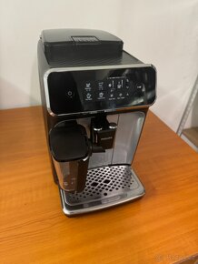 Kávovar Philips EP2236 - 11