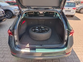 Škoda Octavia 4 iV Combi Style 1.4TSI 150kW 96tkm Virtu ACC - 11