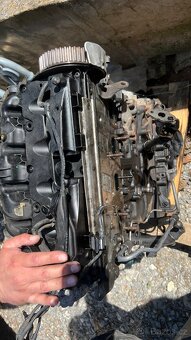 motor CFF 2,0 TDi 103 KW, vadny - 11