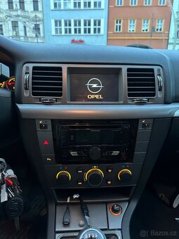 Opel Vectra 1.9 CDTI SW - 11