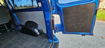 VW Transporter T5 2,5 TDI Long TOP - 11