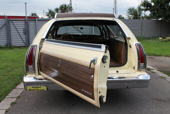 1976 Ford Country Squire 400 V8 - 11