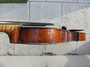 Krásné staré housle (zřejmě 1880) - 11