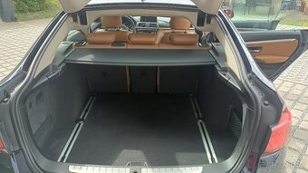 BMW 330d GT - 11