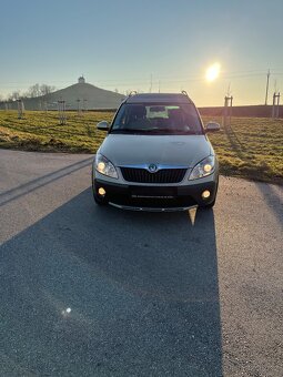 Škoda Roomster Scaut 1.6 TDi 77kw - 11