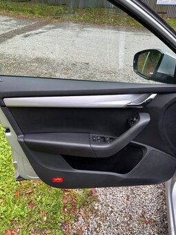 Skoda Octavia 1.6 TDI 77kw Sportline 4x4 Bi-xenon,Line asit. - 11