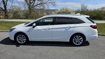 Opel Astra Sport Tourer ST 1.6 CDTI S S 110k ECOTEC Dynamic - 11