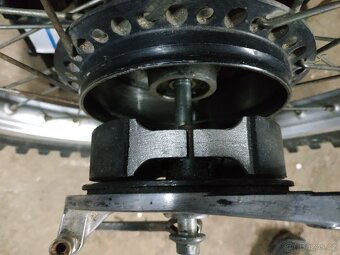 Kawasaki KLX 250 díly - 11