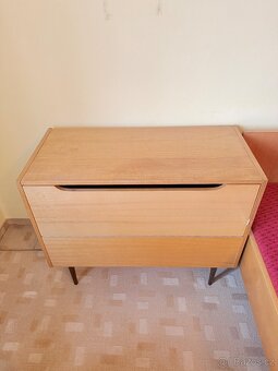 Skříně, peřiňáky, skřínky - 11