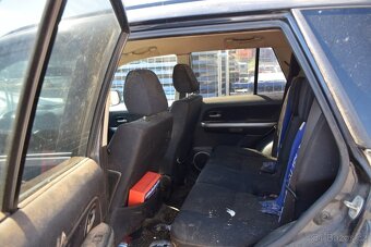 Suzuki Grand Vitara 2.4i 124KW 4x4/ČTĚTE PROSÍM/ - 11
