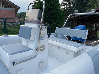 člun RIB Adventure Vesta 500EVO - 11