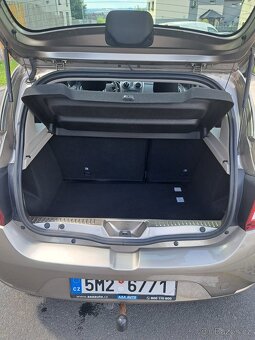 Dacia Sandero 1,2 benzín, super stav - 11