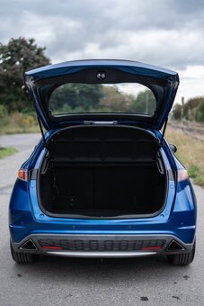 Honda Civic 2.2 i-CTDi 103 kW, Executive, pan.střecha 2006 - 11