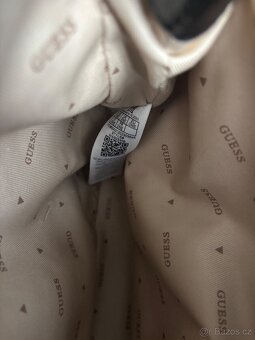 Guess kabelka - 11