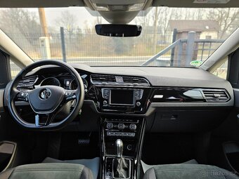 Volkswagen Touran 2.0TDi Highline DCC 140kW |2017|106 000 km - 11