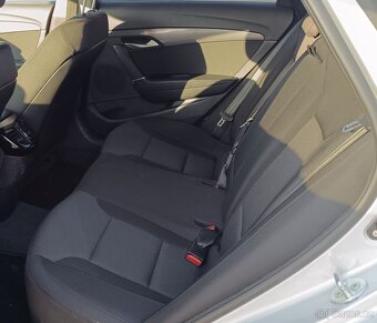 Hyundai i40 kombi 1.7 CRDi 100kW ČR, pouze 138 tkm odečet - 11