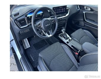 KiaXceed 1.6i PHEV 140ps AUT Nav ACC Výhř LED Kam 2Klim 4/25 - 11