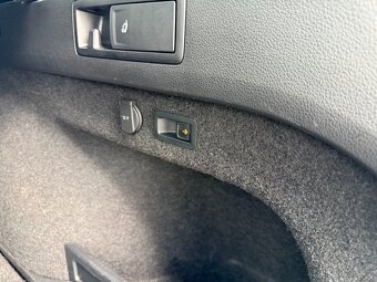 VW Passat B8 Variant 2.0 TDI 110kW DSG - záruka Autodraft - 11