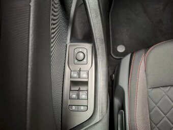 Škoda Octavia, RS 2,0 TSI 195 kW DSG - 11