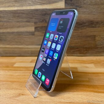 IPhone 11 64GB, bílý, 100% baterie (rok záruka) - 11