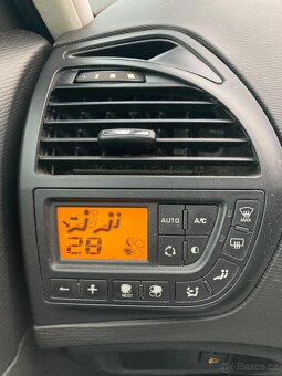 Citroen c4 Picasso 1.6 i benzin - 11