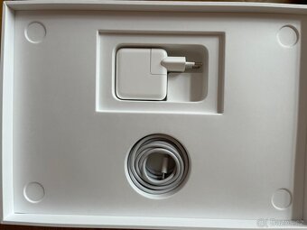 MacBook Air (M1, 2020) - 11