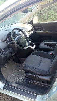 Mazda 5.  2.0.  105kw. 7- míst - 11