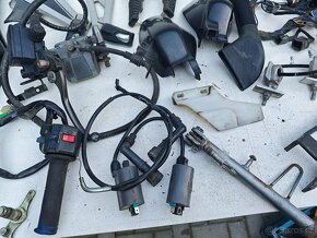 Kawasaki KLE 500 2002 - Náhradní dily - karburátory - 11