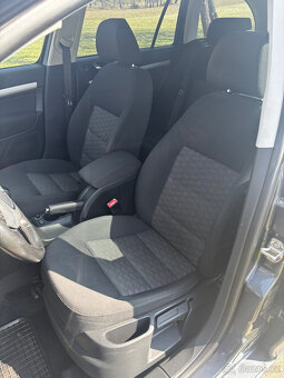 Škoda Octavia 2 2.0TDi 103kW, RV 2011, Facelift, Nová STK - 11