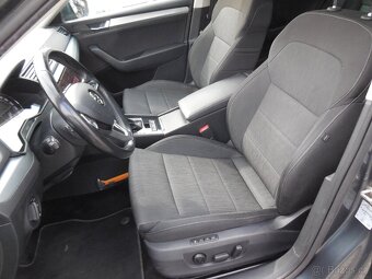 Prodám Škodu Superb 1.6 TDI 77kw DSG Panorama rv 12/2017 - 11