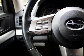 Subaru Outback 2011 - 11