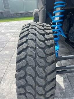 CAN AM Maverick X3 Turbo RC - 11