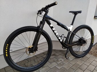 Trek Supercaliber 9.7 karbon rám i kola.Jako NOVÝ - 11