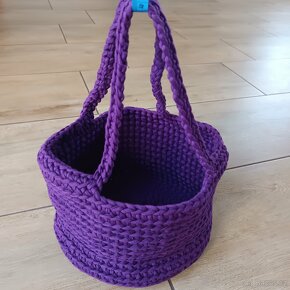 NOVÁ: Kabelka Tote Bag, crossbody, na rameno. Fialová nošená - 11