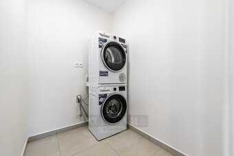 Prodej bytu 3+kk (88 m²) s parkovacím stáním a sklepem – Trh - 11