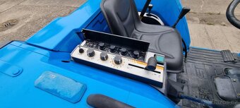 Traktor ISEKI TA275 4x4 + příslušenství - 11