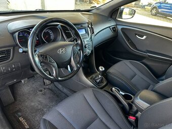 Hyundai i30 Kombi 1.6 CRDi - 11