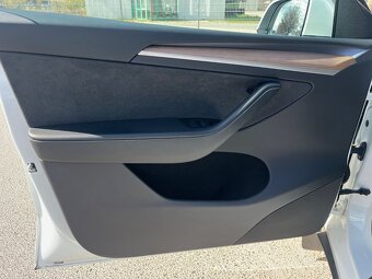 Tesla model Y, AWD, 378kW, tažné, DPH, plná záruka - 11