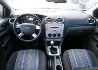 Ford Focus 1.6i 74kw,serviska,2x kola benzín manuál 74 kw - 11