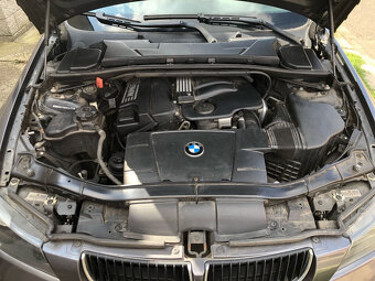 Nabízím BMW 320i, 110 kW, automatická převodovka - 11